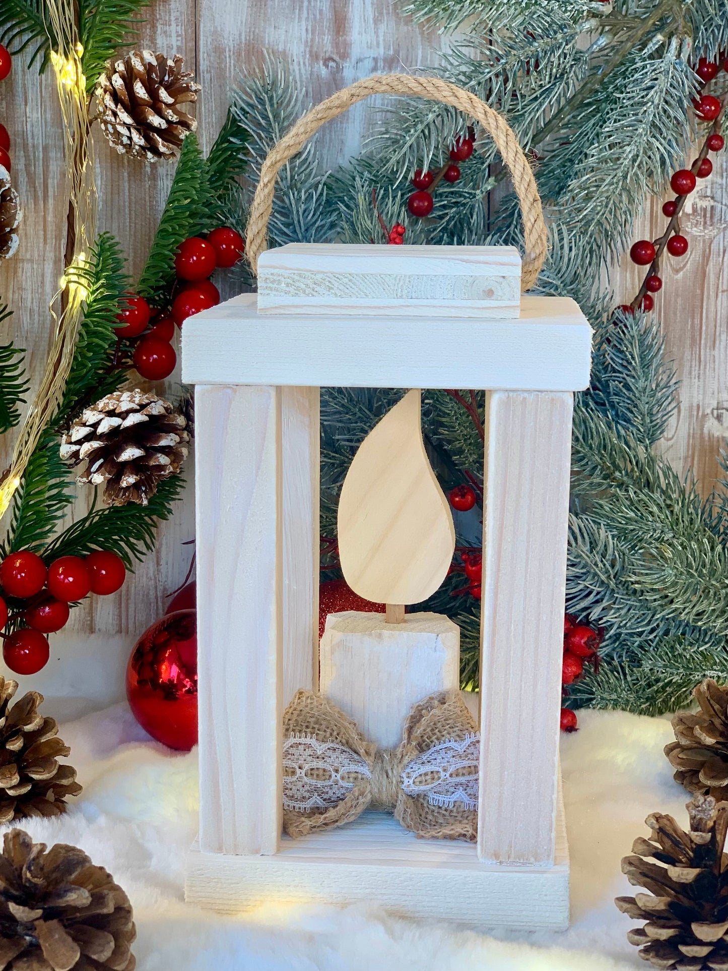 LANTERNA CON CANDELINA IN LEGNO BIANCHE Il Truciolo by MJ