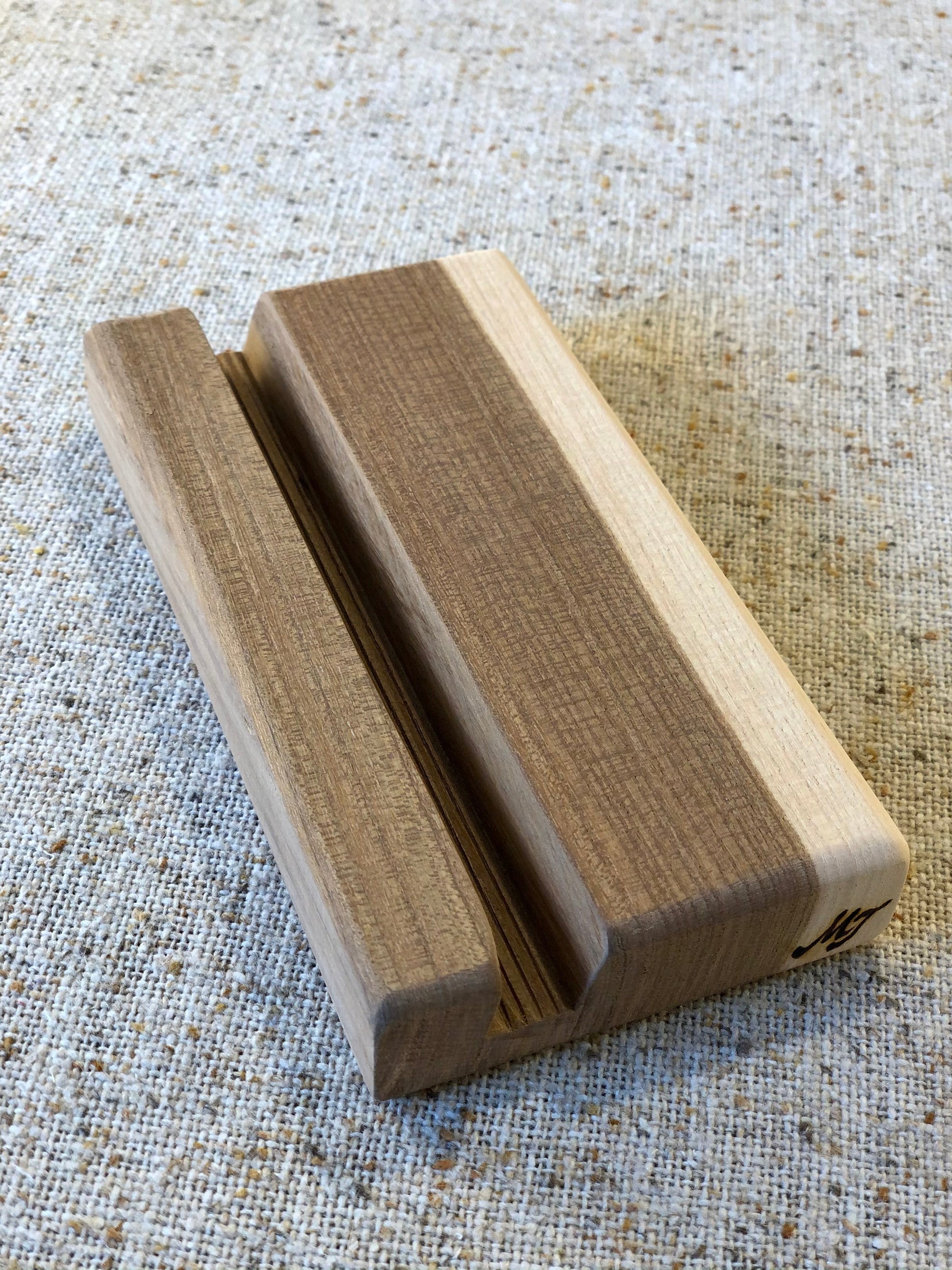 PORTA CELLULARE A TAVOLETTA (ordine minimo 8 pezzi) Il Truciolo by MJ